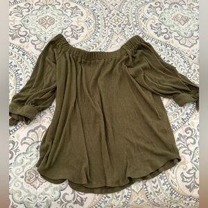 Green Abercrombie quarter sleeve off the shoulder top